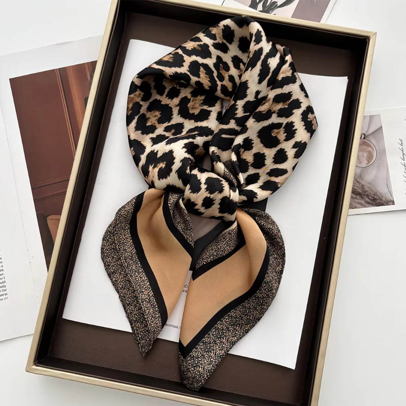 Face Scarf Mask - Luksusowy szal damski z satyny w