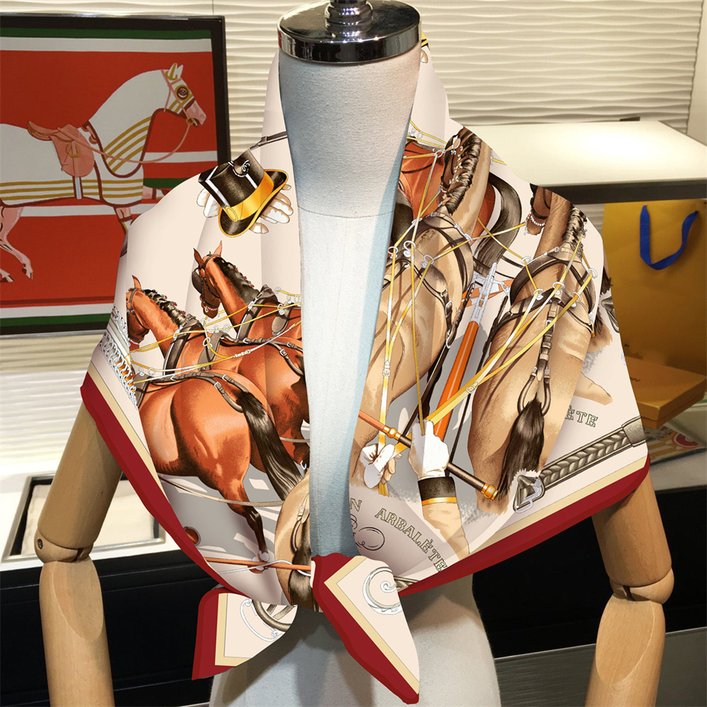 Jedwabny szalik damski nadruk  – Scarf Silk Square recenzja i cena